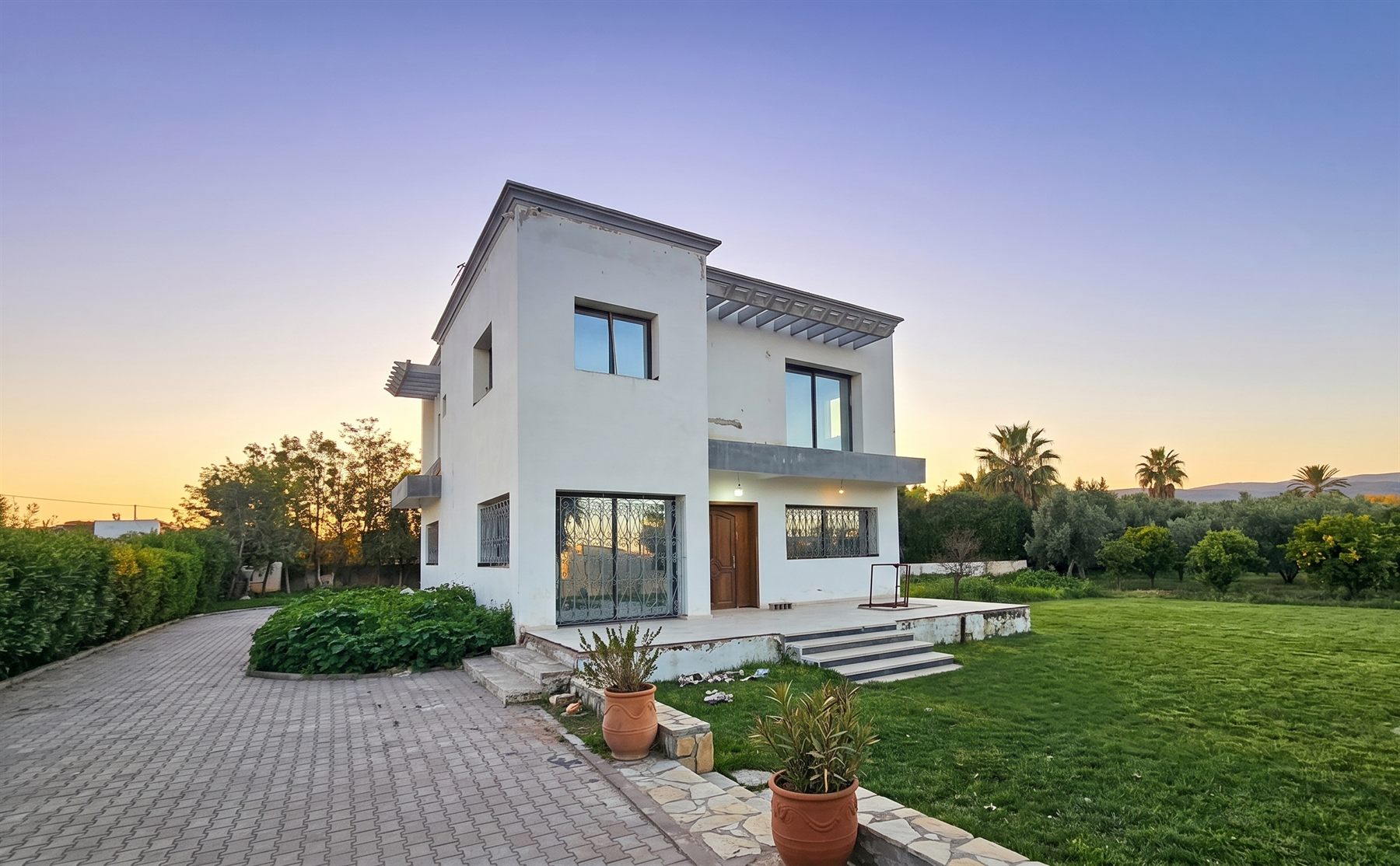Villa privée à Témara — réalisation MA INDUSTRY (isolation acoustique et menuiseries PVC)