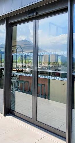 Porte automatique coulissante